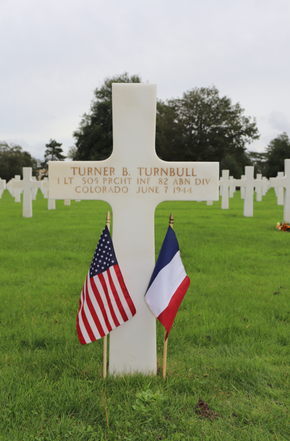 Headstone of 1st Lt. Turner B. Turnbull at Normandy American Cemetery. Credits: American Battle Monuments Commission.