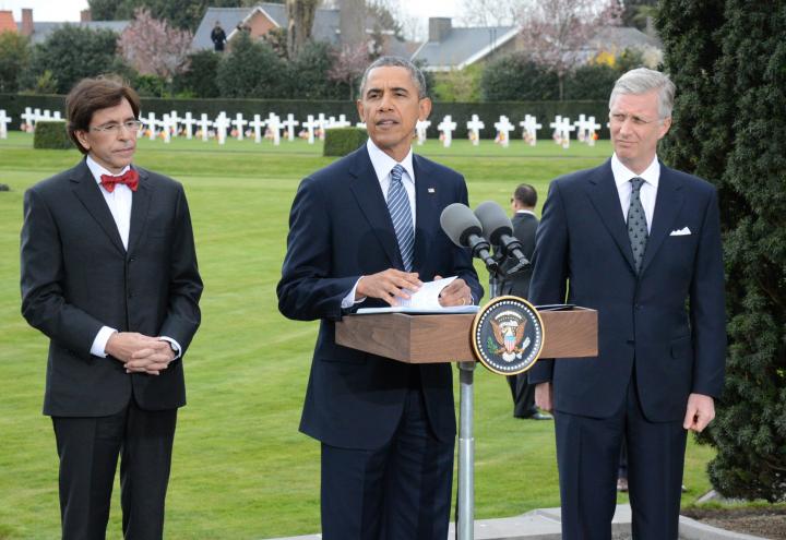President Obama deliver remarks; Prime Minister Elio Di Rupo and his Majesty King Phillipe look on.